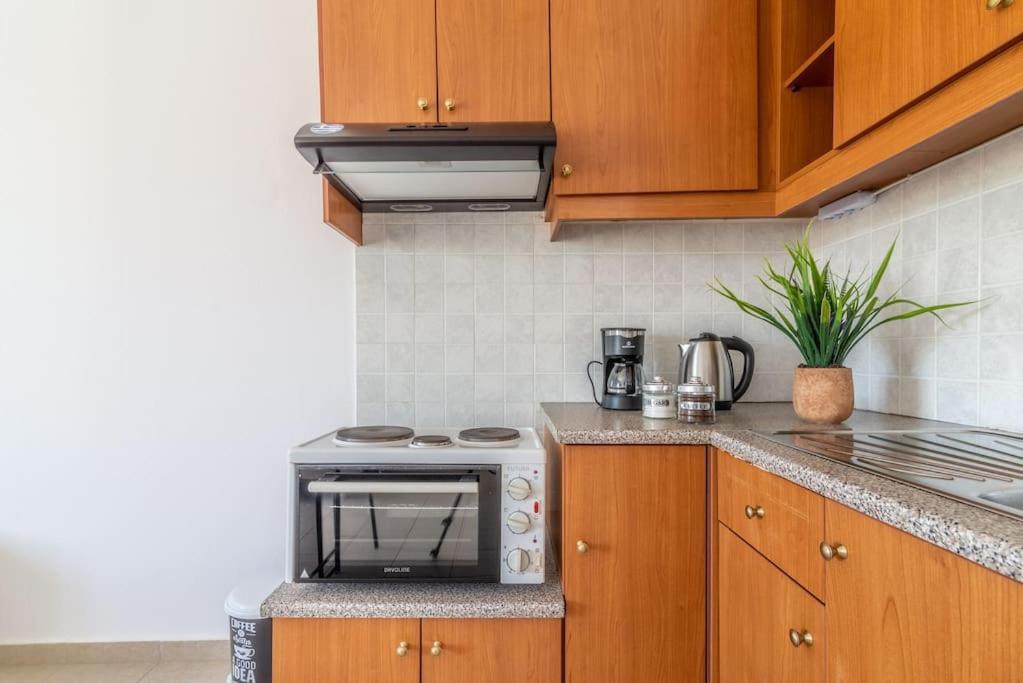Urban Apt Next University 9 Ираклион Экстерьер фото