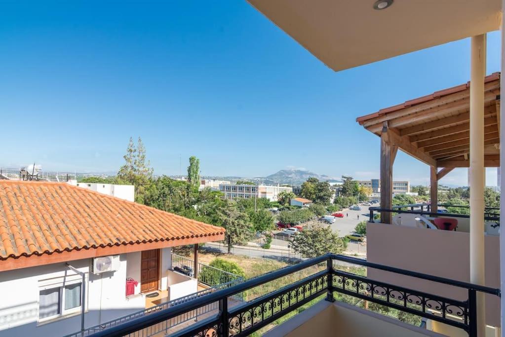 Urban Apt Next University 9 Ираклион Экстерьер фото