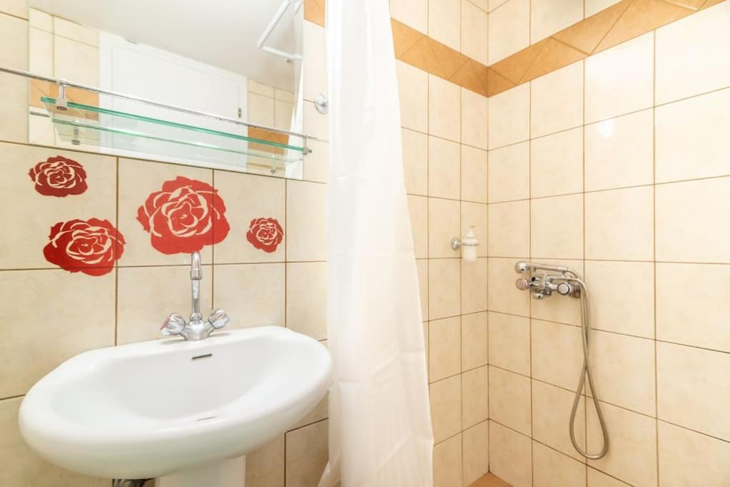 Urban Apt Next University 9 Ираклион Экстерьер фото
