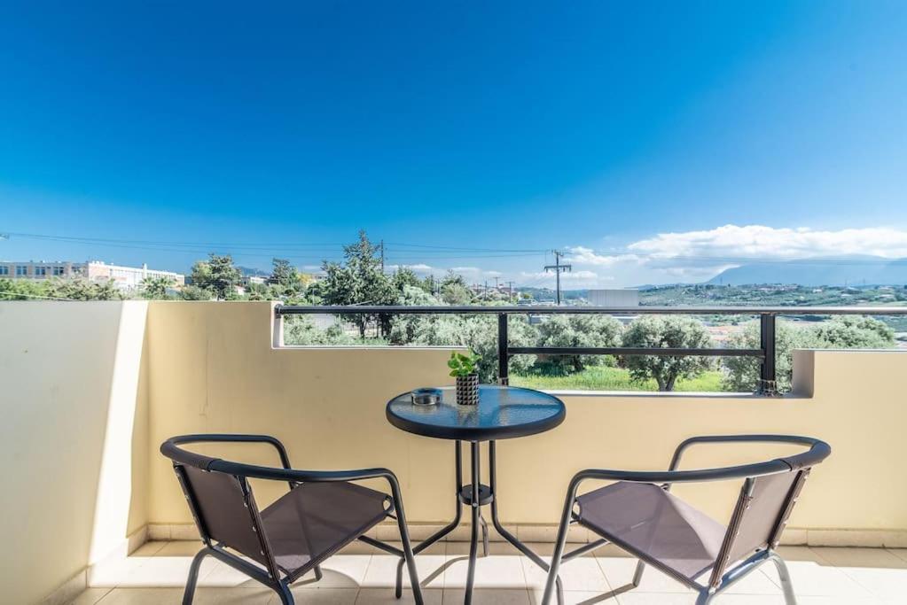 Urban Apt Next University 9 Ираклион Экстерьер фото